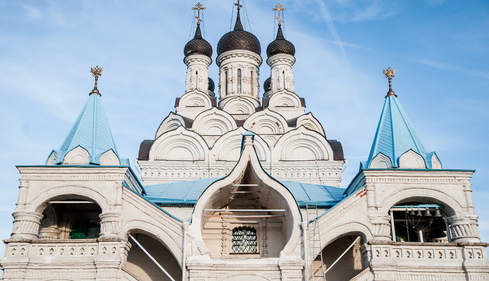 Благовещения пресвятой богородицы в мытищах. Храм Благовещения Пресвятой Богородицы в Тайнинском. Храм в Тайнинском Мытищи. Храм Благовещения Мытищи. Церковь Благовещения Пресвятой Богородицы Мытищи.