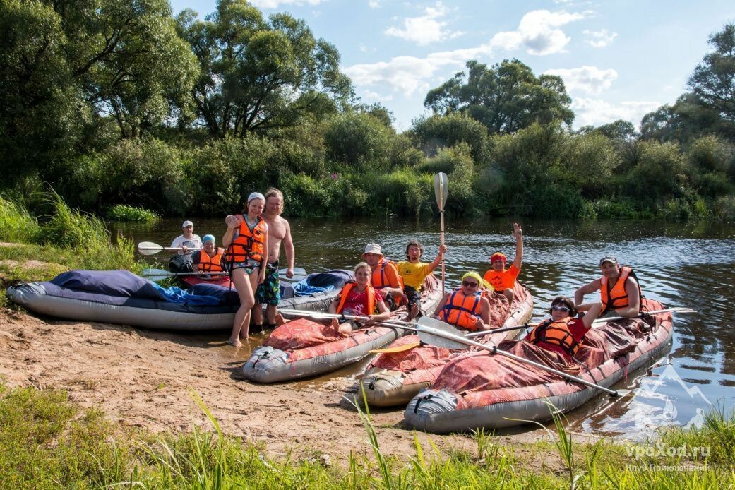 Сплав по нерской на байдарках. Рафтинг в подмосковье. Байдарки поход. Сплав по реке медведица. Серебряный бор байдарки.