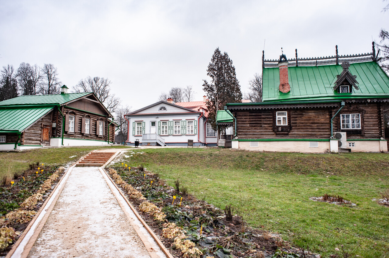 Усадьбы подмосковья для посещения. Абрамцево музей-заповедник. Усадьба Абрамцево. Поселок академиков Абрамцево. Усадьба Абрамцево фото.