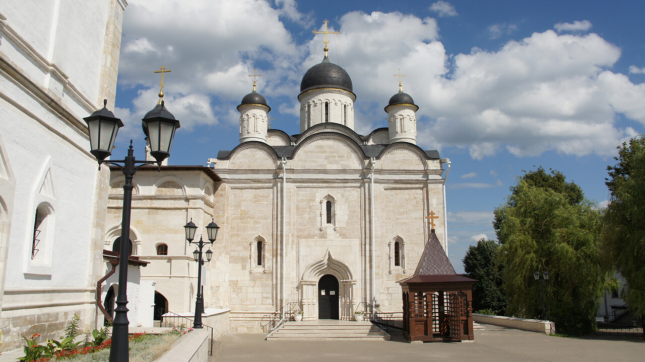 Владычный женский монастырь в Серпухове