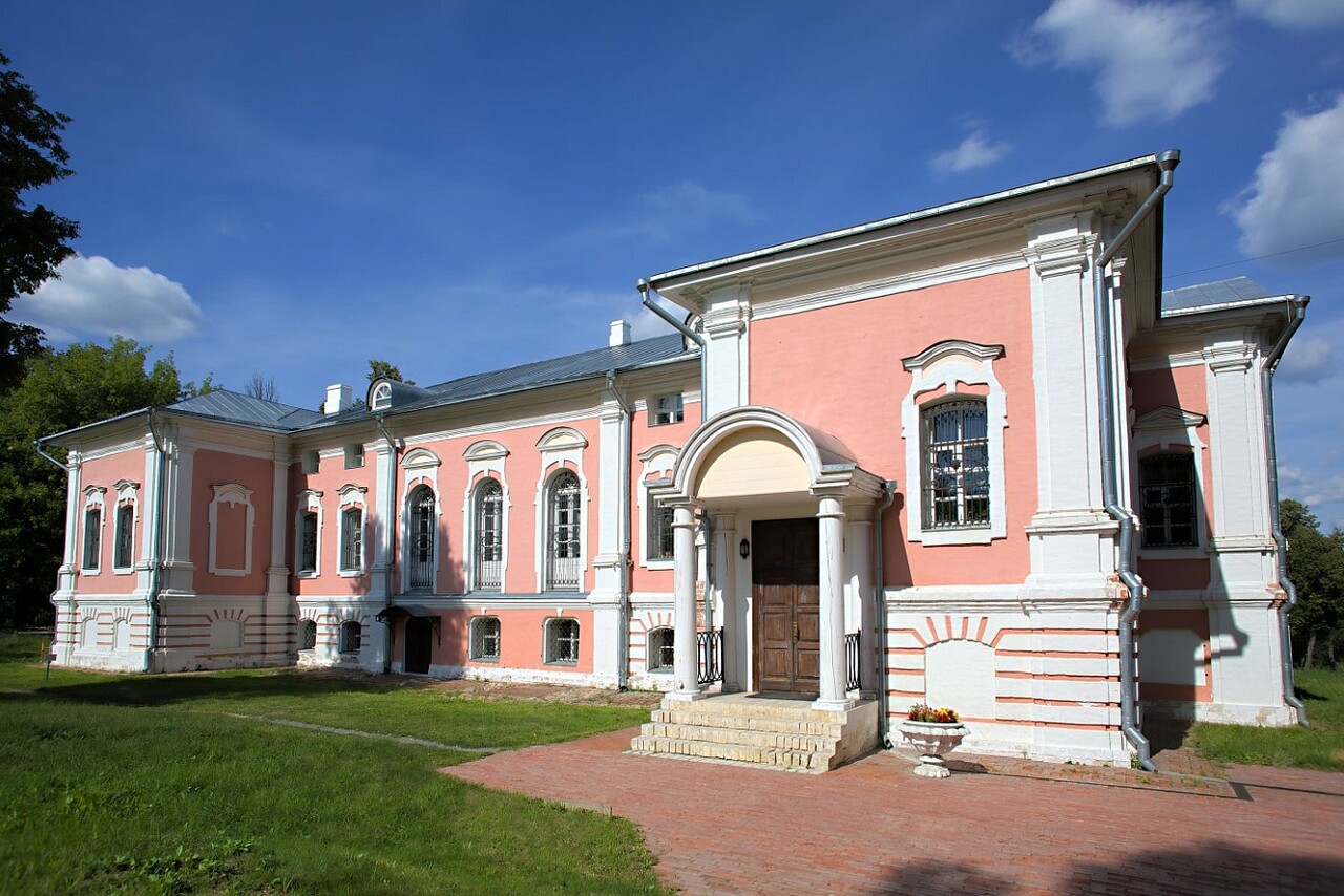 Лопасня-Зачатьевское музей-усадьба