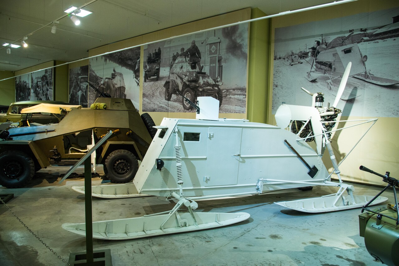 В музее представлена огромная коллекция военной техники