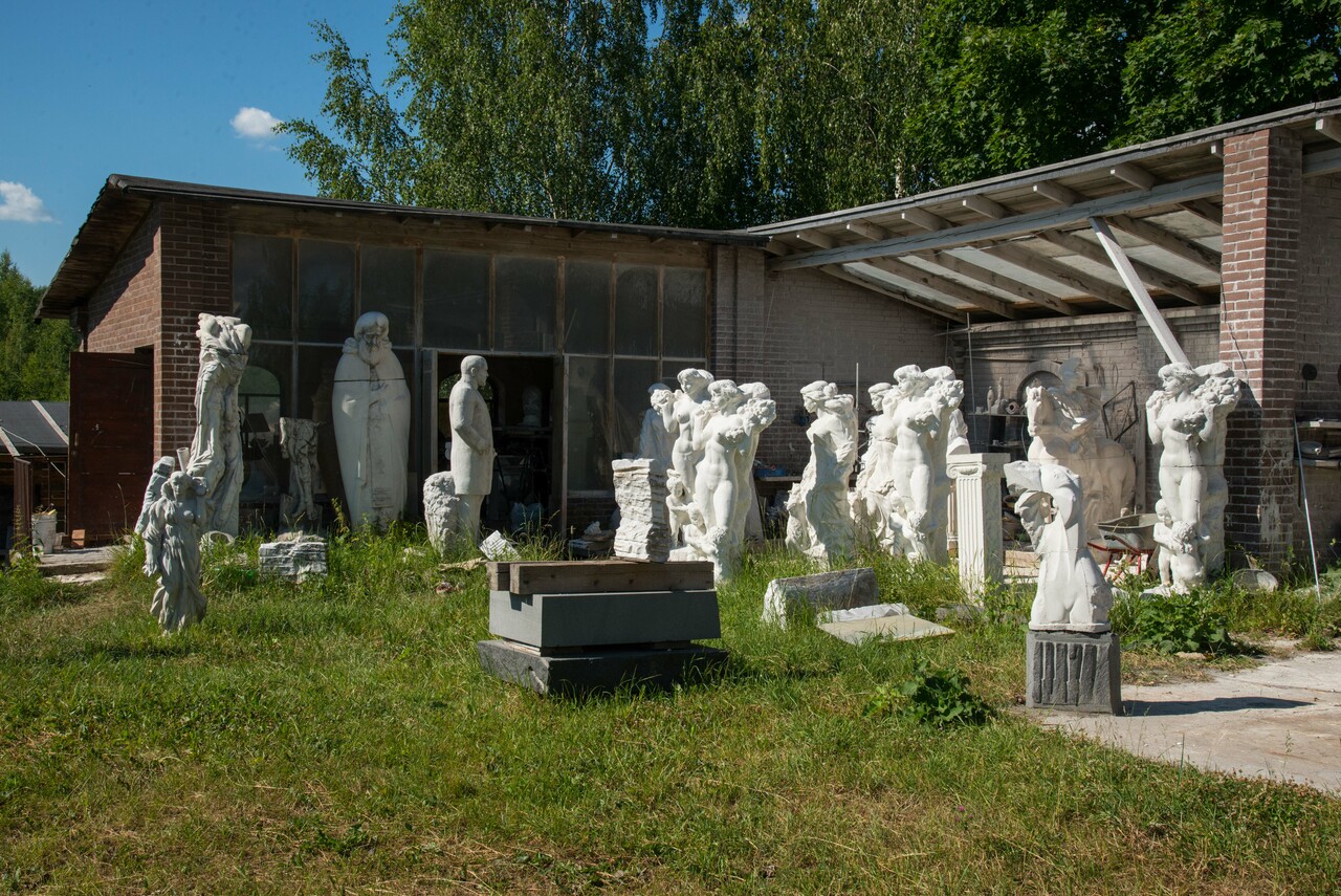 Галерея скульптуры Сергея Казанцева в Истре