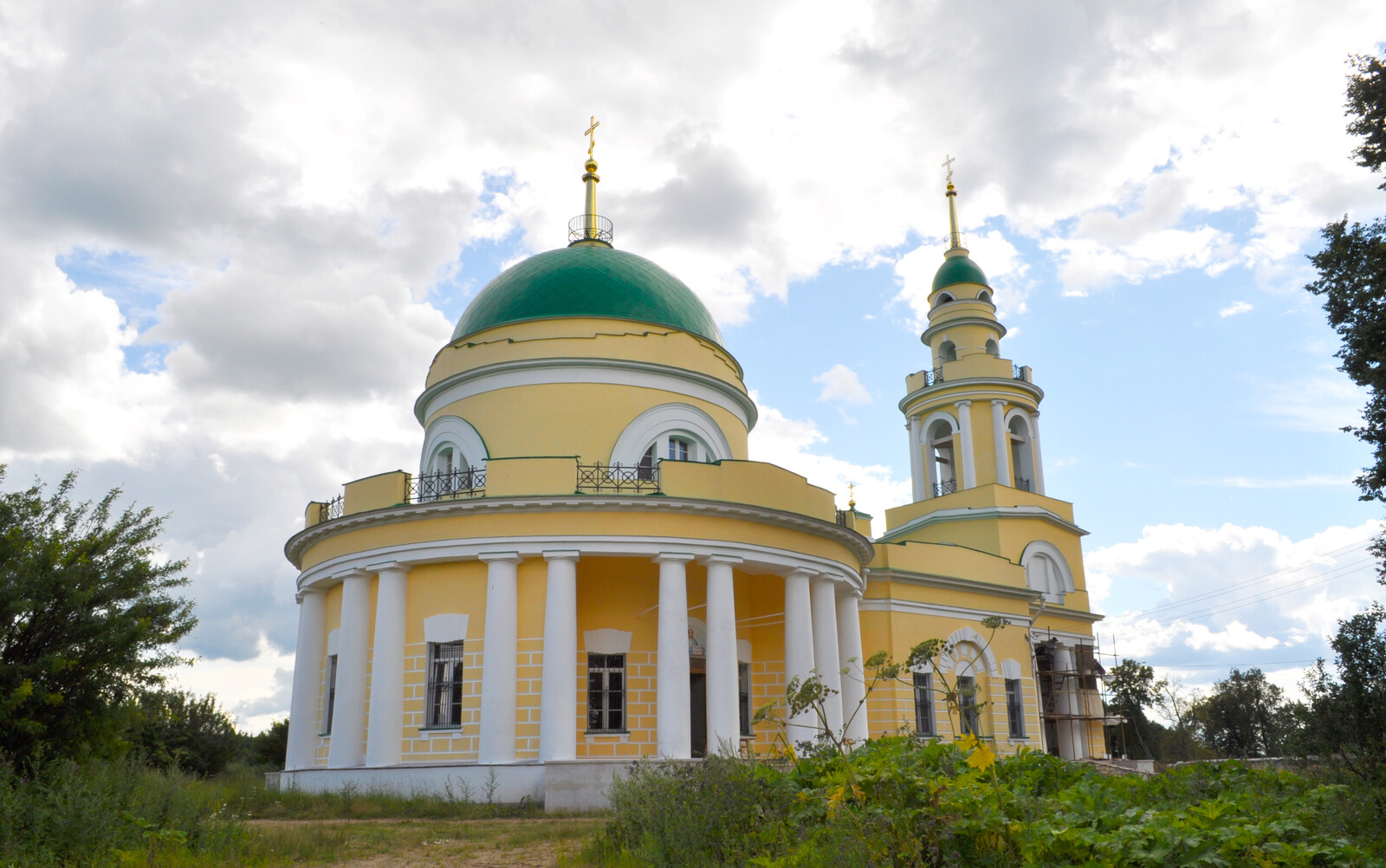 Покровский храм Бове