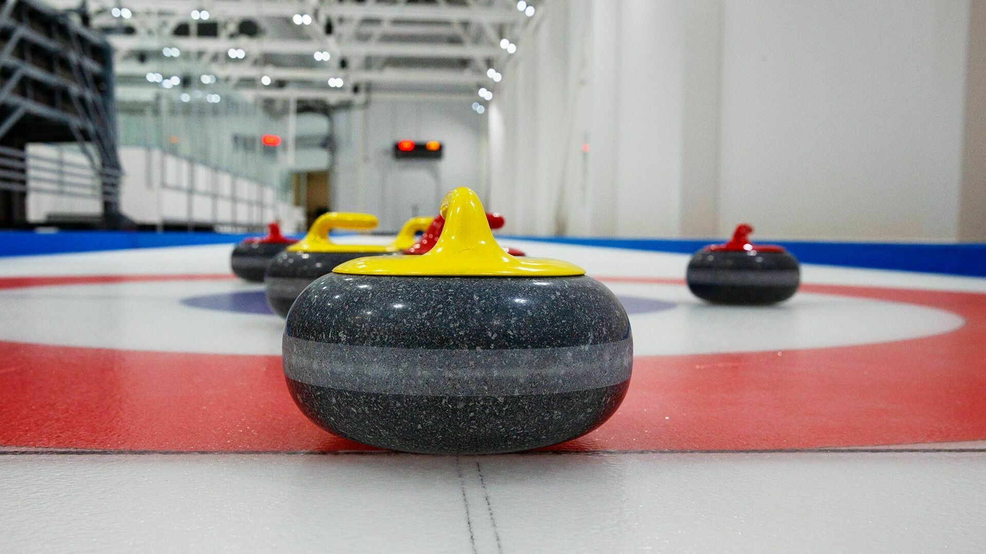 Керлинг в Подмосковье: что это такое и где поиграть