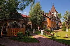 Гостиница «Царская деревня» 
