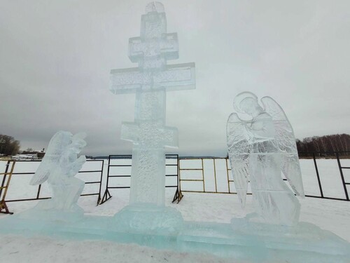 Ледяные композиции украсят центральную иордань на озере Сенеж в Солнечногорске