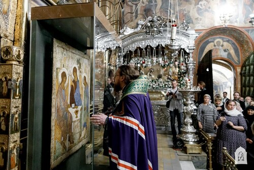 Почти 30 тысяч паломников поклонились «Троице» Андрея Рублева в Сергиевом Посаде