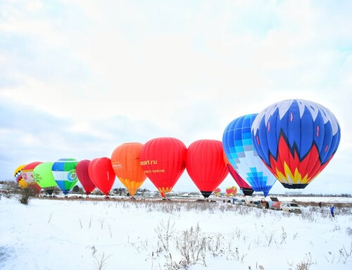 Более 30 воздушных шаров приняли участие в фестивале «Яблоки на снегу» в Дмитрове