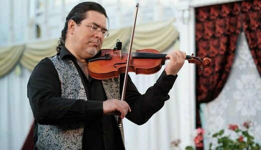 Вечер романсов в любимых песен в трактире «Рыба»