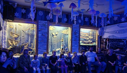 Представление «Новый год в пучине вод»