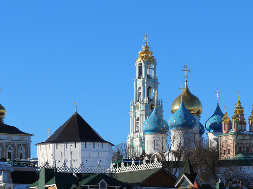 Побывать в Лавре, сделать деревянную игрушку и прокатиться на верблюде