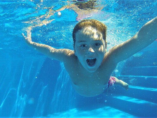 Аквапарки Подмосковья: визги и брызги на водных аттракционах