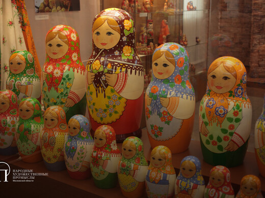 Народные художественные промыслы Подмосковья: Посадская матрешка