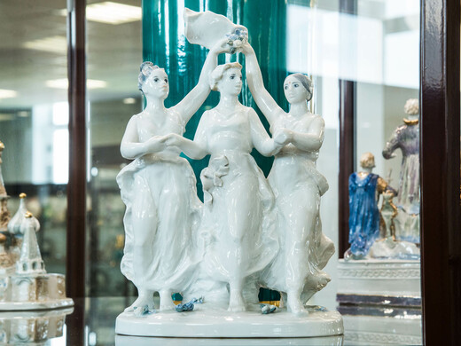 Ликино-Дулево: музей фарфора, уникальные автобусы и деревянные церкви