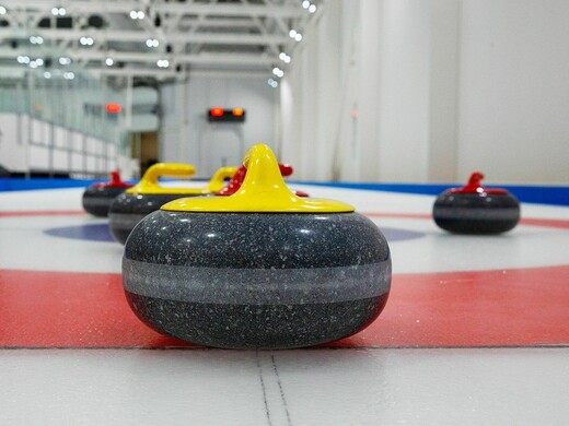 Керлинг в Подмосковье: что это такое и где поиграть