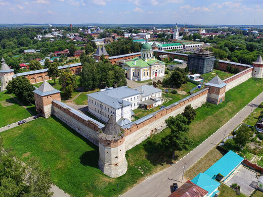 Кремль, музей Голубкиной, ледовый дворец и трактир: где в Зарайске пенсионеры пользуются скидками