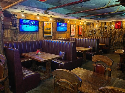 Бар «Мустанг»