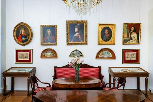 Выставка «Средь шумного бала, случайно…»