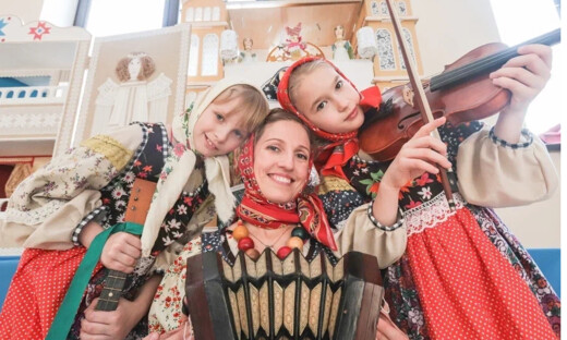 Детский спектакль «Рождественский балаганчик»