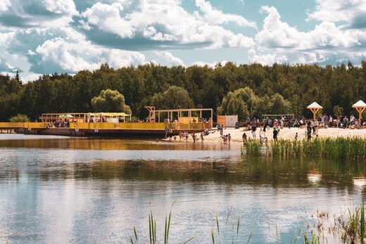 Пляж в парке «Взлет»