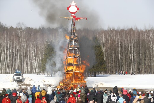 Самое высокое чучело в стране сожгут на Масленице в музее-заповеднике «Горки Ленинские»