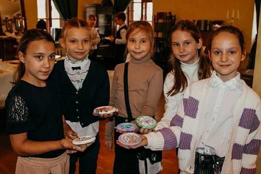 Интерактивная программа с мастер-классом «На них все держится»