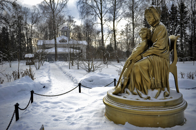 Памятник в Захарово
