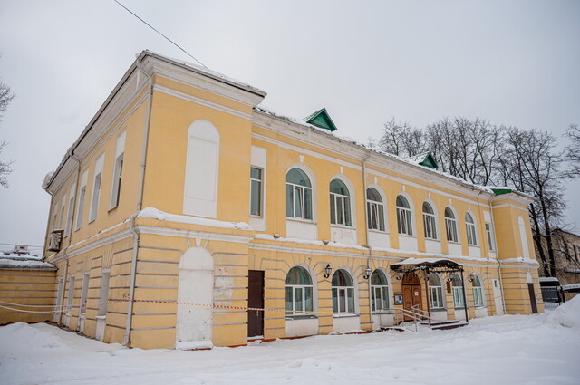 «Путевой дворец», усадьба Середниково и музей Чайковского: тур по «Государевой дороге»