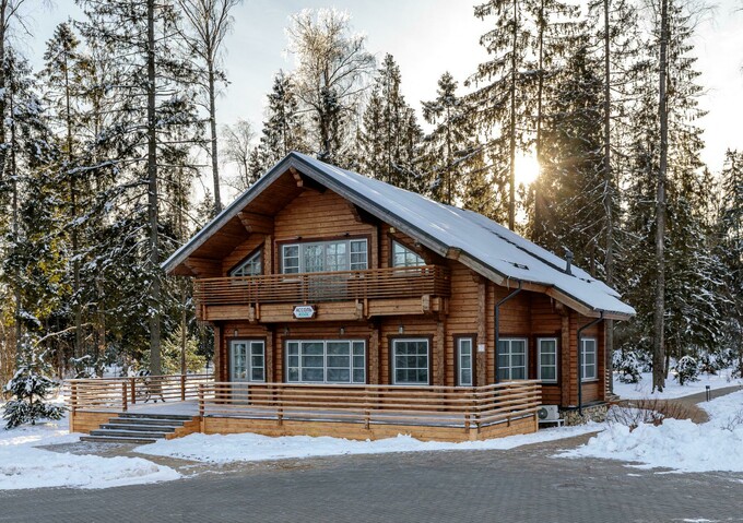  Экоотель «Изумрудный лес»