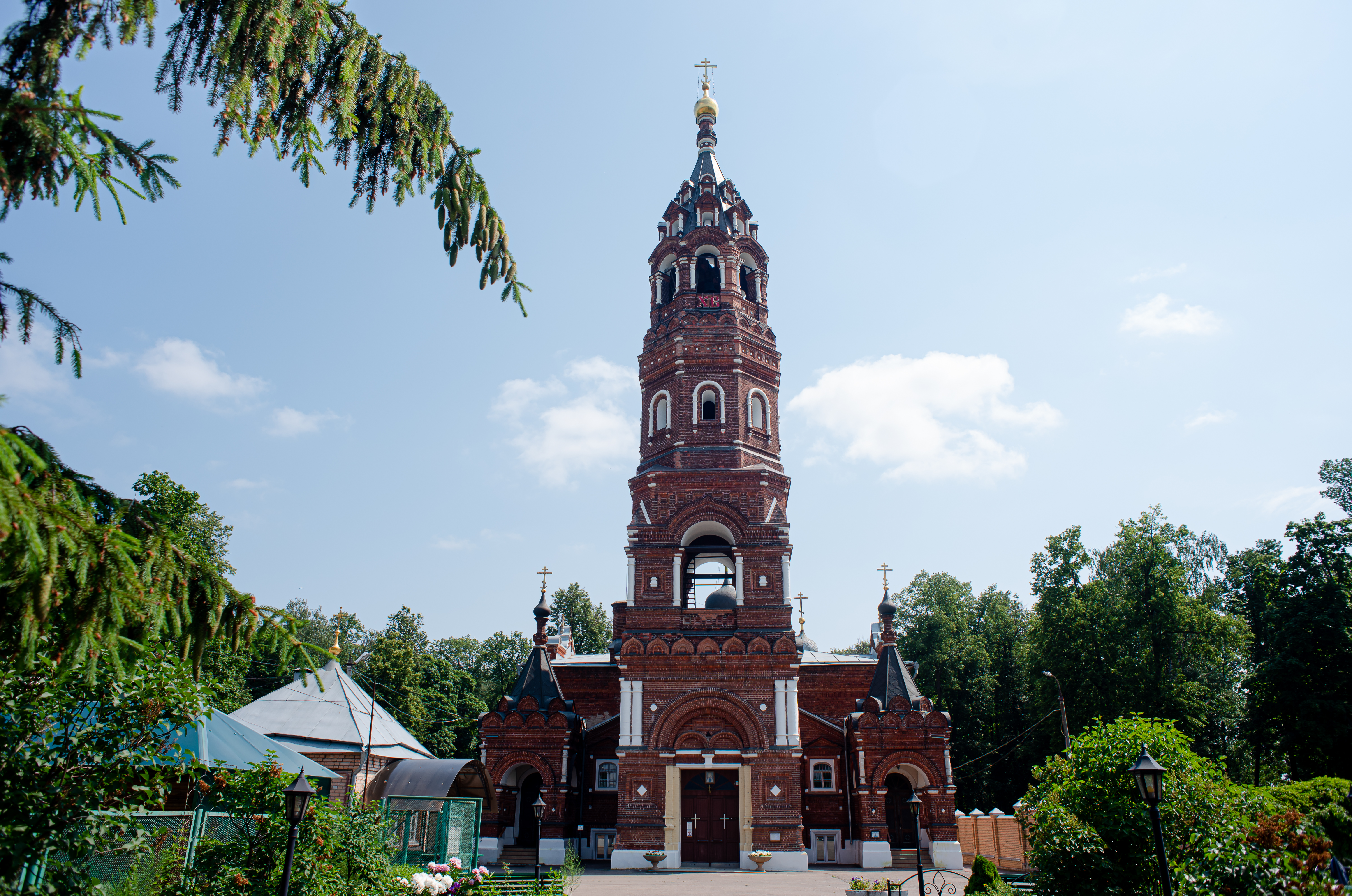 В обители хранятся мощи Василия Грязнова, который в 1999 году был причислен к лику местночтимых святых