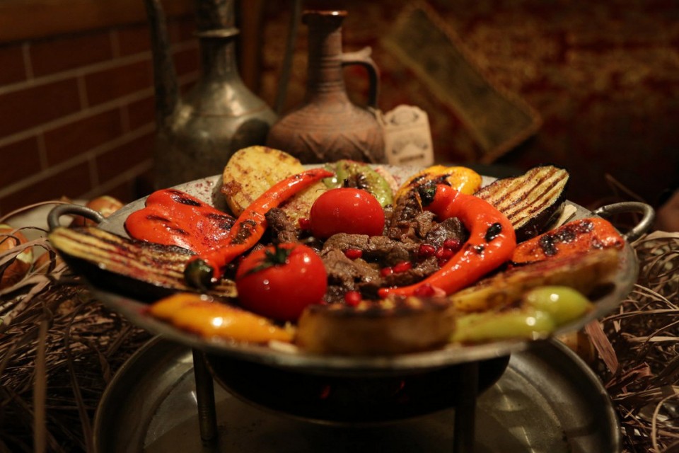 В ресторане «Шейх» подают блюда домашней азербайджанской, русской и европейской кухни