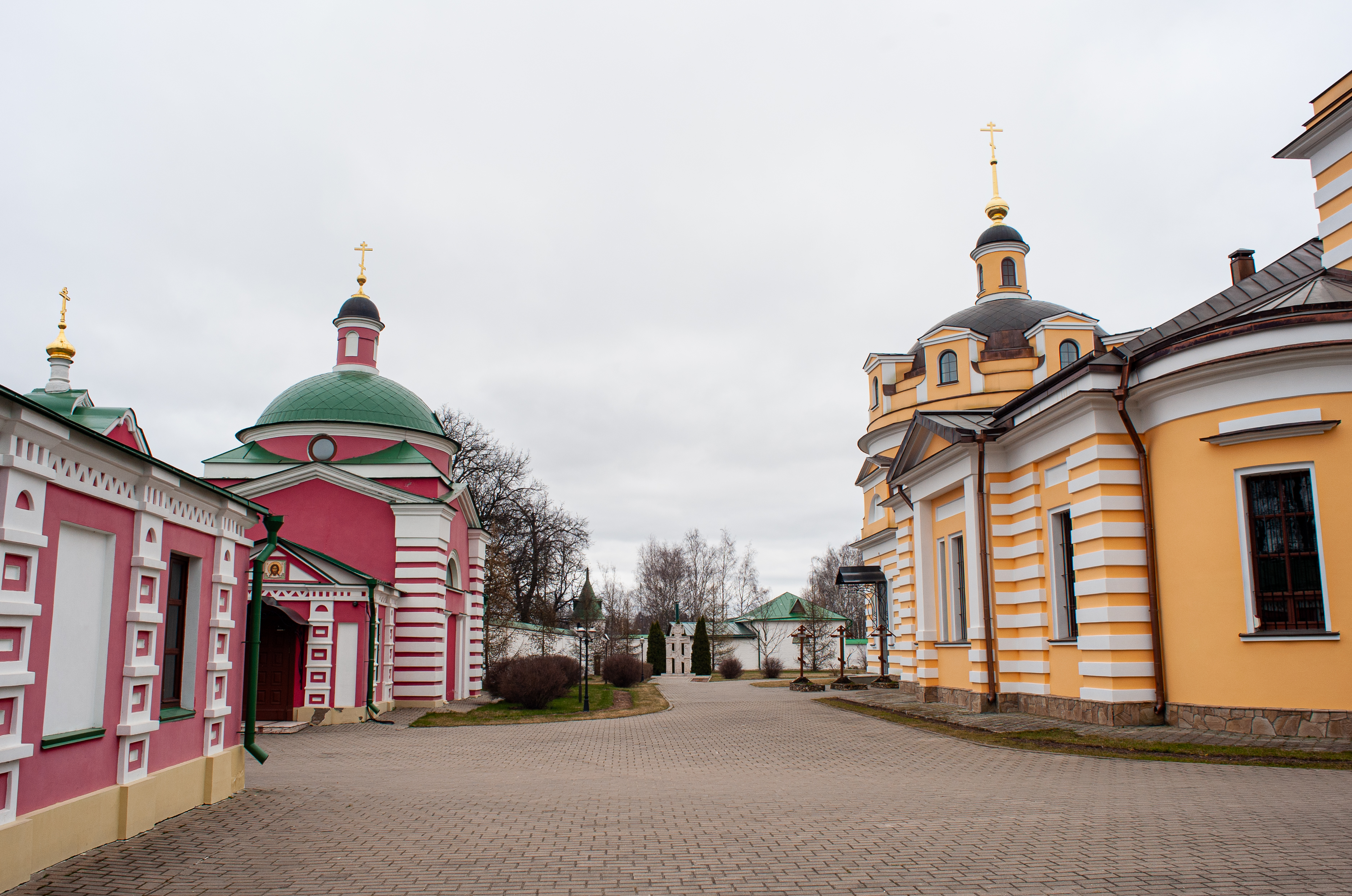 Борисоглебским монастырь назван в честь русских князей Бориса и Глеба