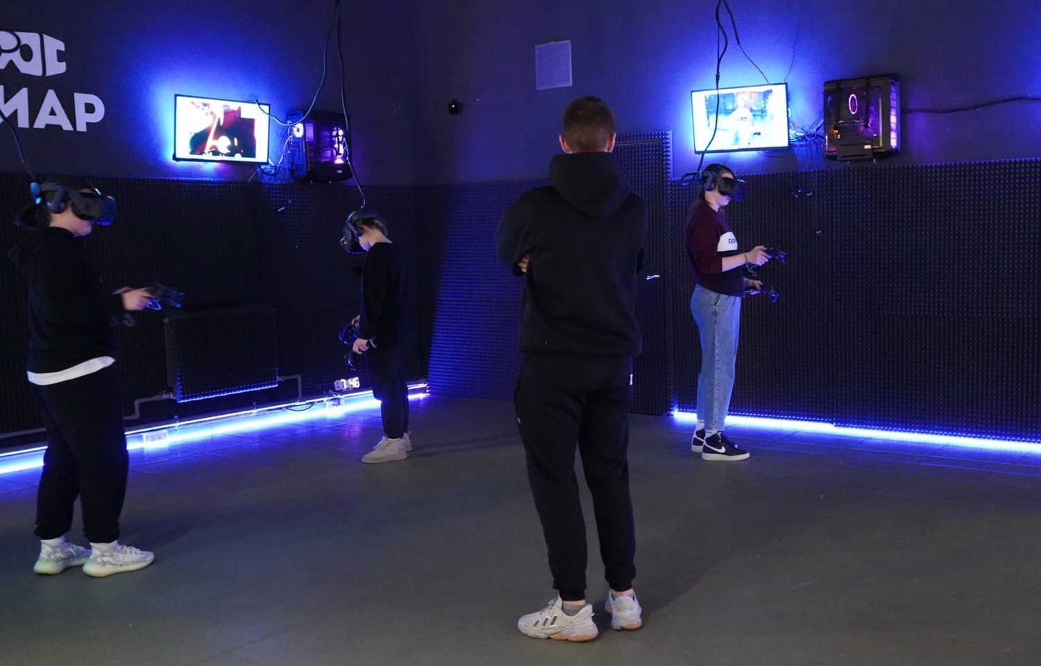Клуб виртуальной реальности «Виар» предлагает своим гостям более 60 разных игр