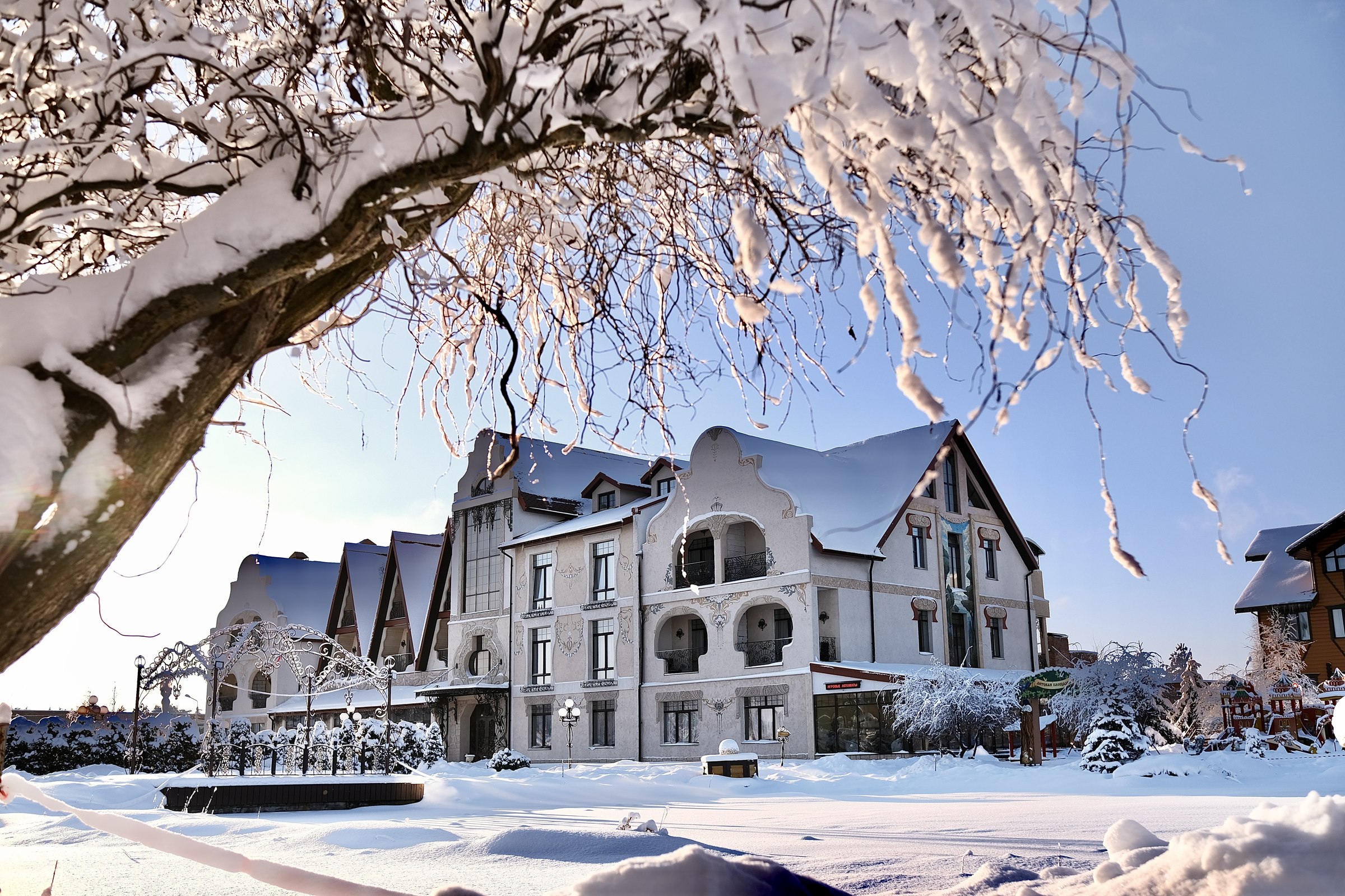 Гостинично-развлекательный комплекс «Бережки-Холл»