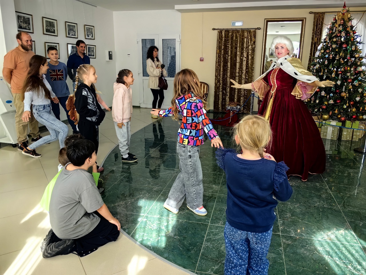 Интерактивные экскурсии в музее елочной игрушки «Клинское подворье»