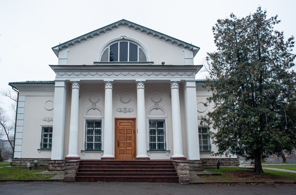 Усадьба Белая Дача