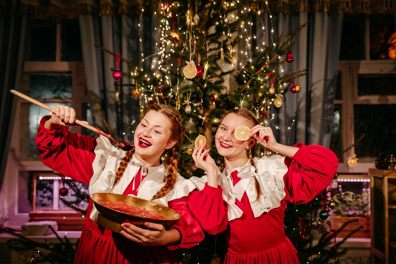 Новогодняя программа «Елка с вареньем» в Трогательном музее «Чай с вареньем»