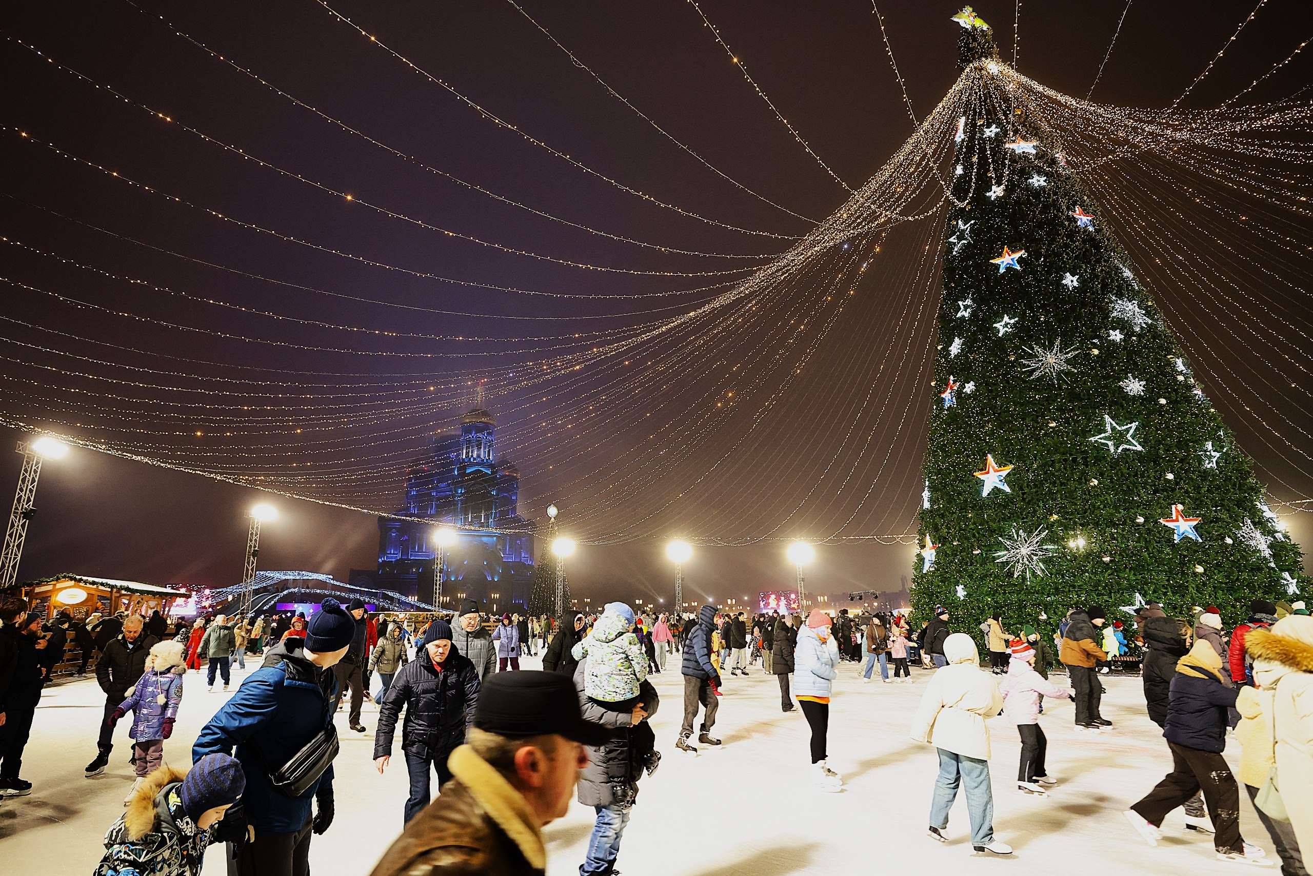 Каток в парке «Патриот»