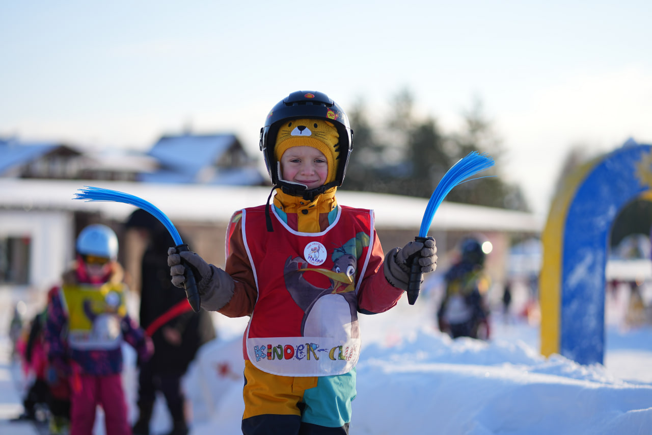 Детский горнолыжный клуб «Бобо»