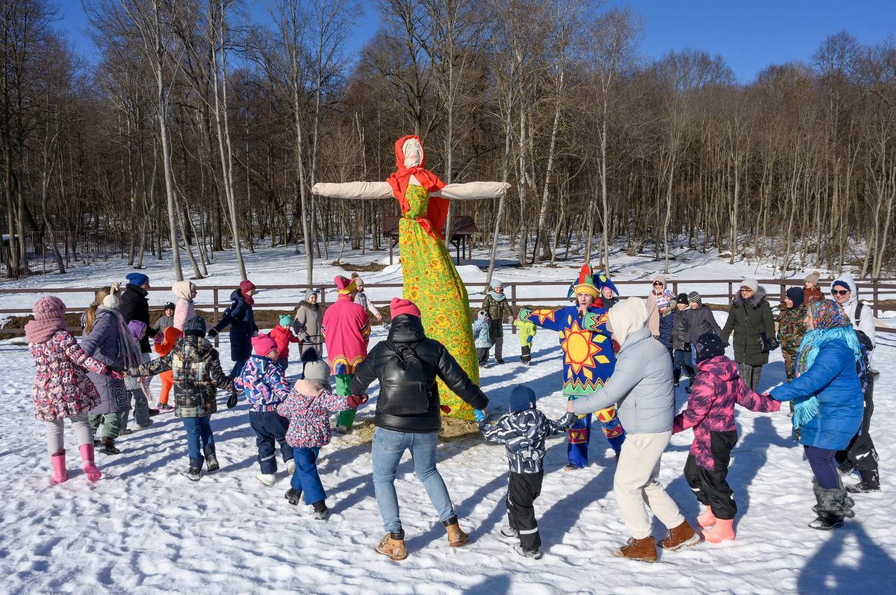 Масленичные гулянья на ферме «Русский страус»