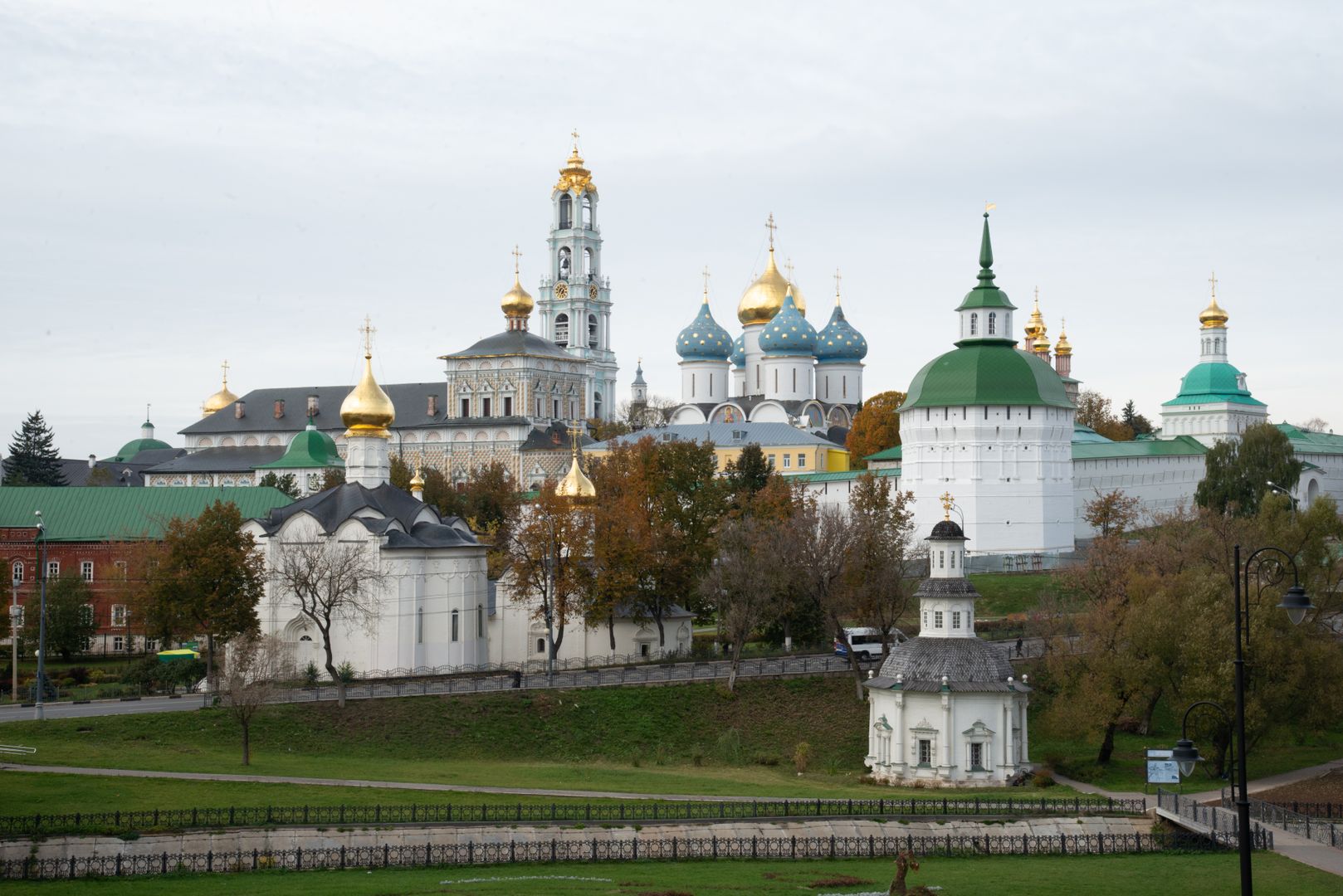 Троице-Сергиево лавра. Источник фото: https://медиасток.рф