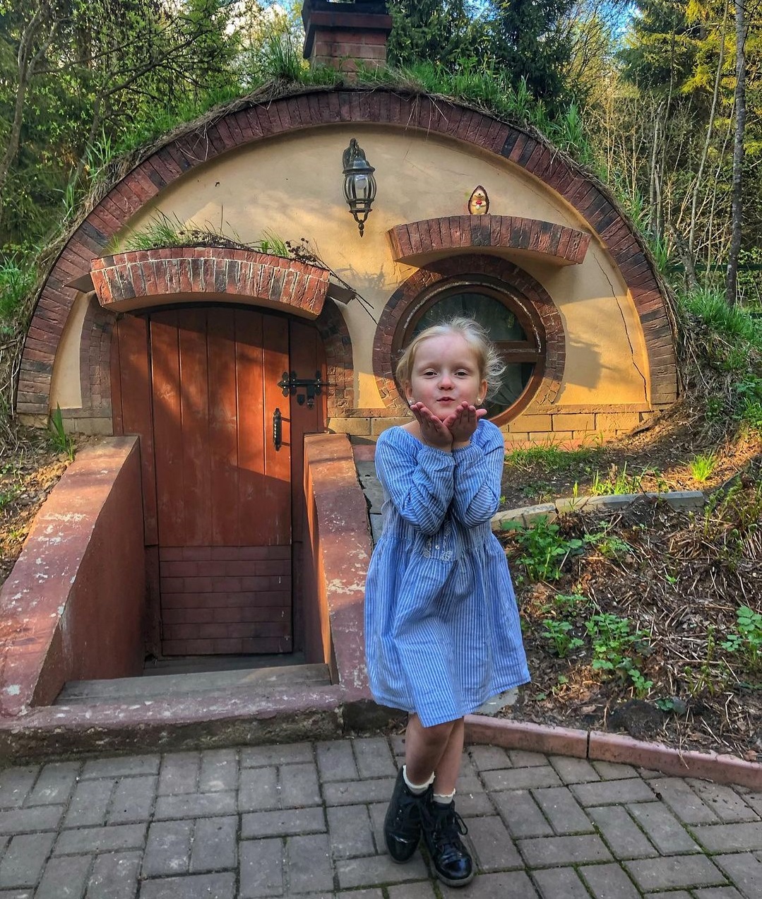 Экоотель «Хоббитлэнд». Фото: https://vk.ru/hobbit.land