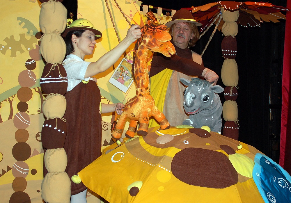 Кукольный спектакль «Носорог и Жирафа» 