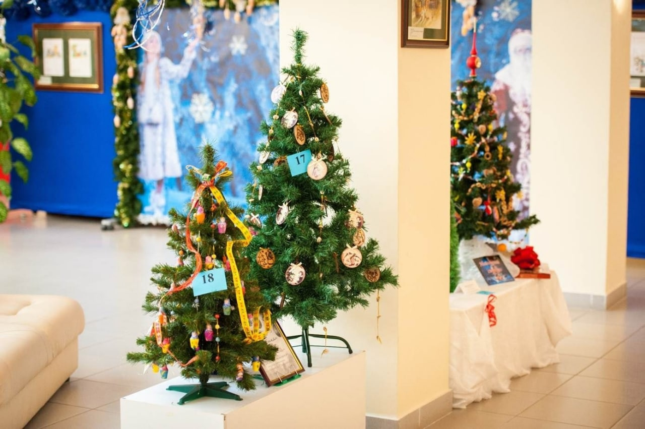 Выставка елок «Рождественская сказка» в Дмитрове