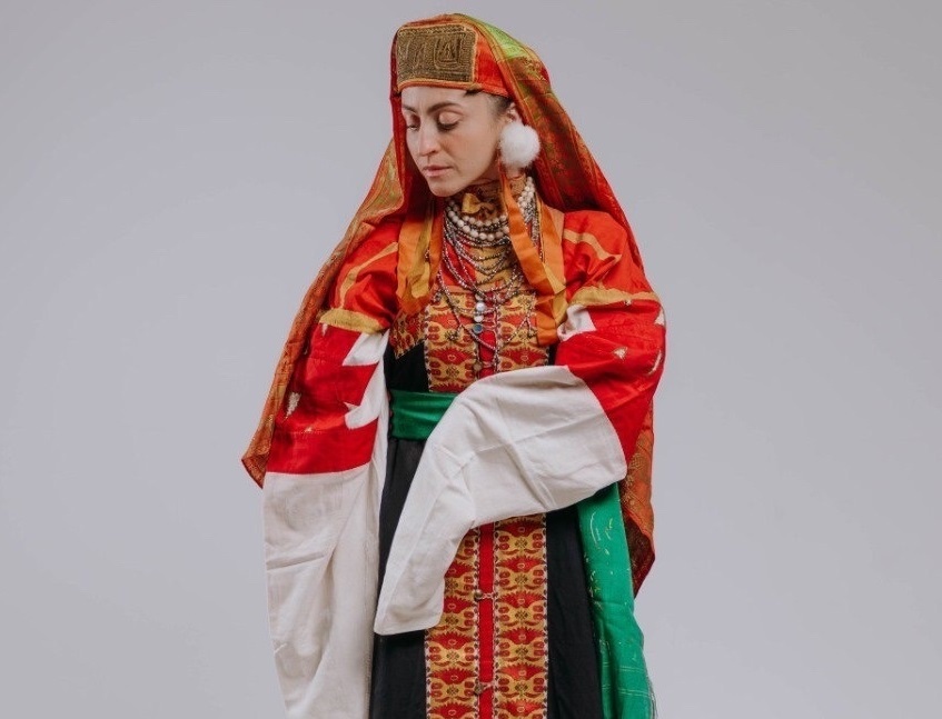 Кураторские экскурсии по выставке «Россия в шелках»