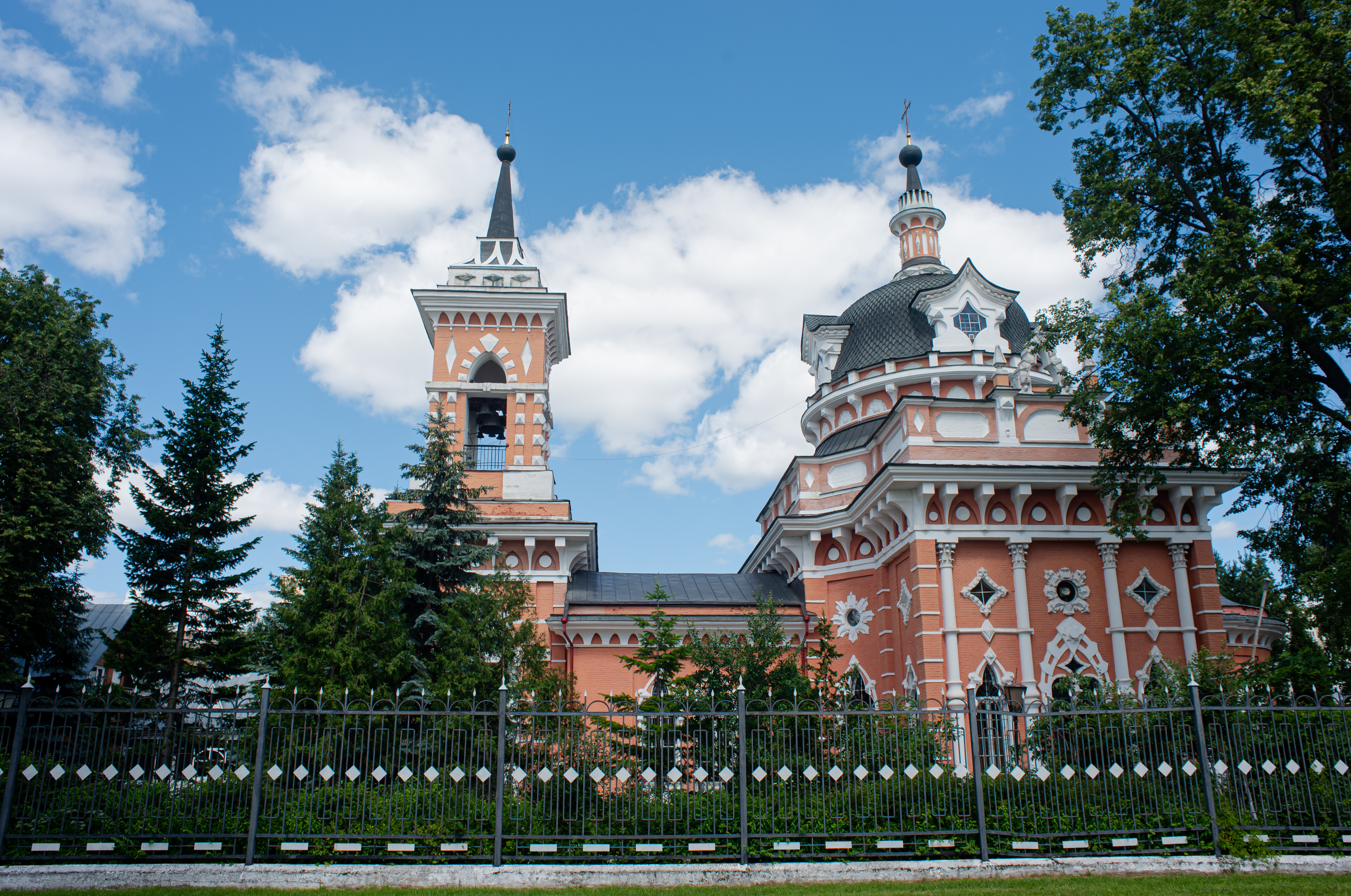 Церковь Смоленской иконы Божией Матери в Ивантеевке