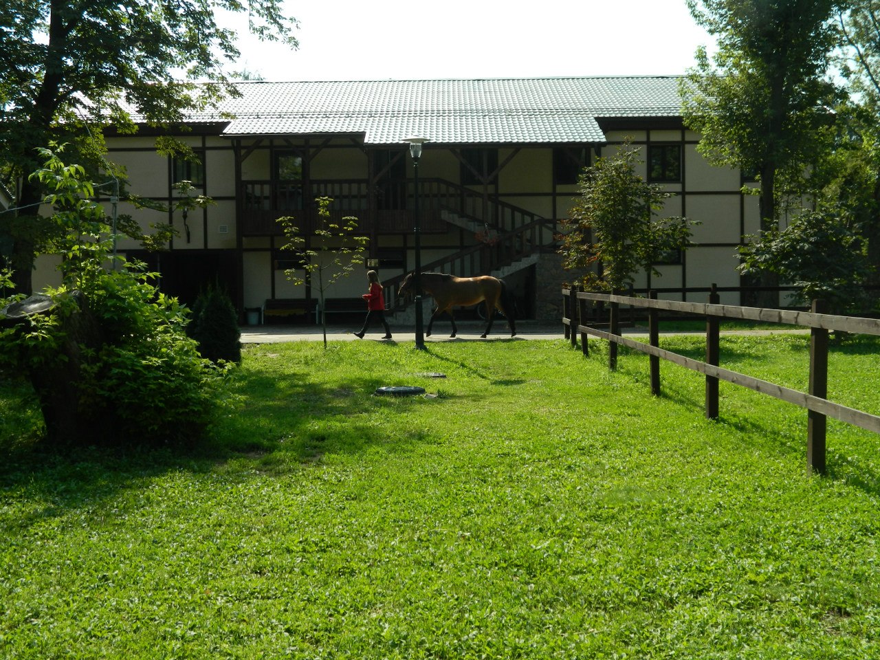 Конноспортивный клуб «Белая дача»