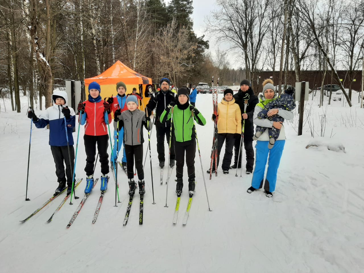 Участники соревнований «Лыткаринская лыжня»