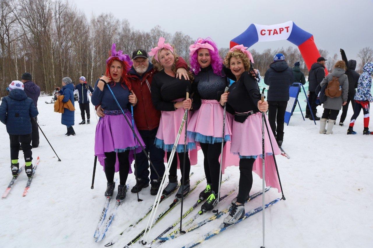 В Серпухове прошла «Костюмированная лыжная гонка «СнегоСход»